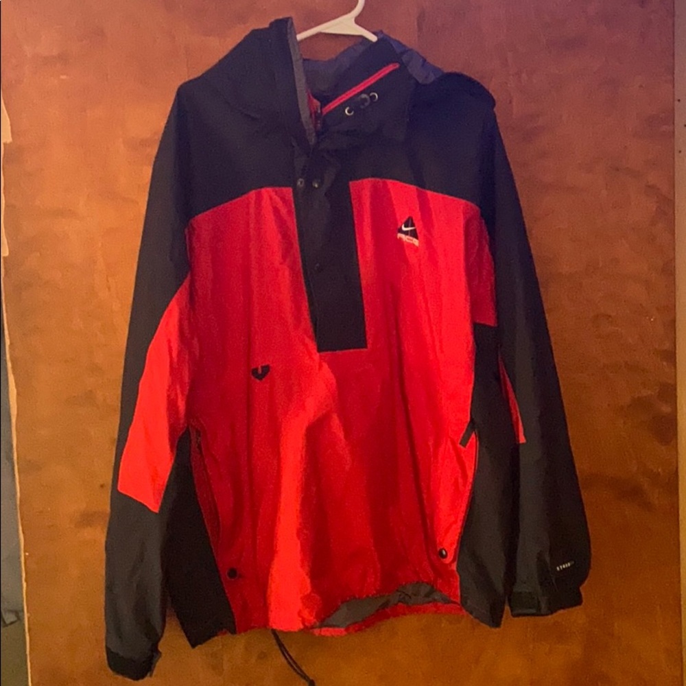 Nike pull over